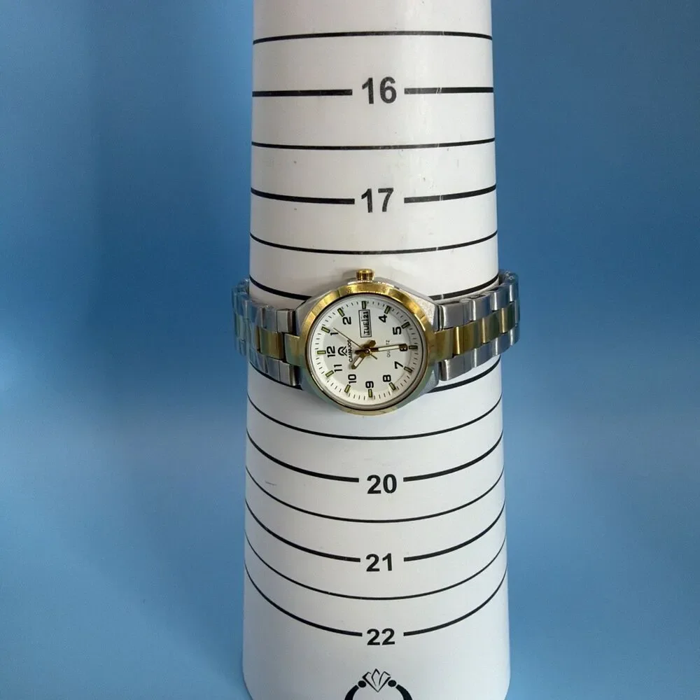 Cainuos Luxury Quartz Watch for Women Elegant Gold/silver Day And Date
